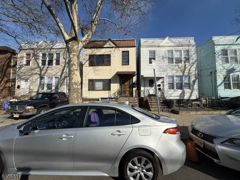 Jersey City, NJ 07304,98 Yale Ave