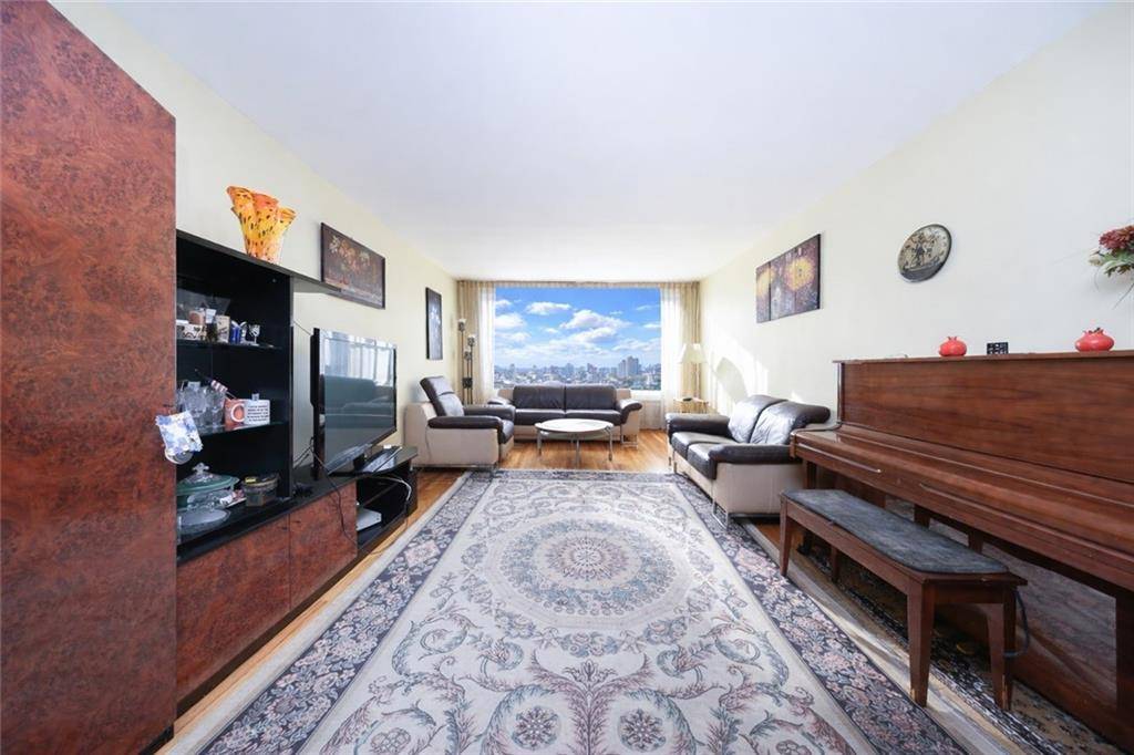 Brooklyn, NY 11235,2600 East 21st ST #6G
