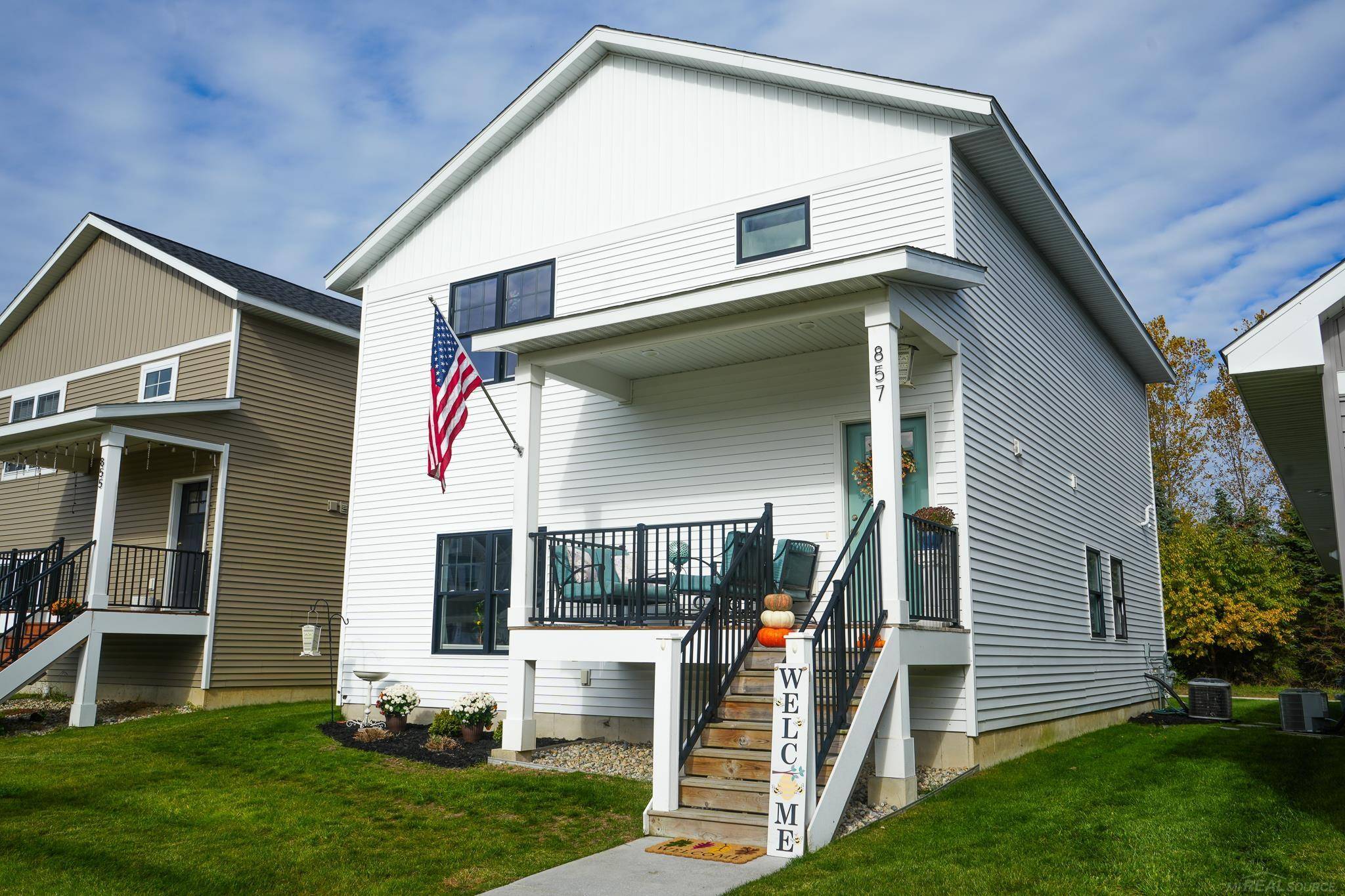 Holland, MI 49423,857 Winchester ST