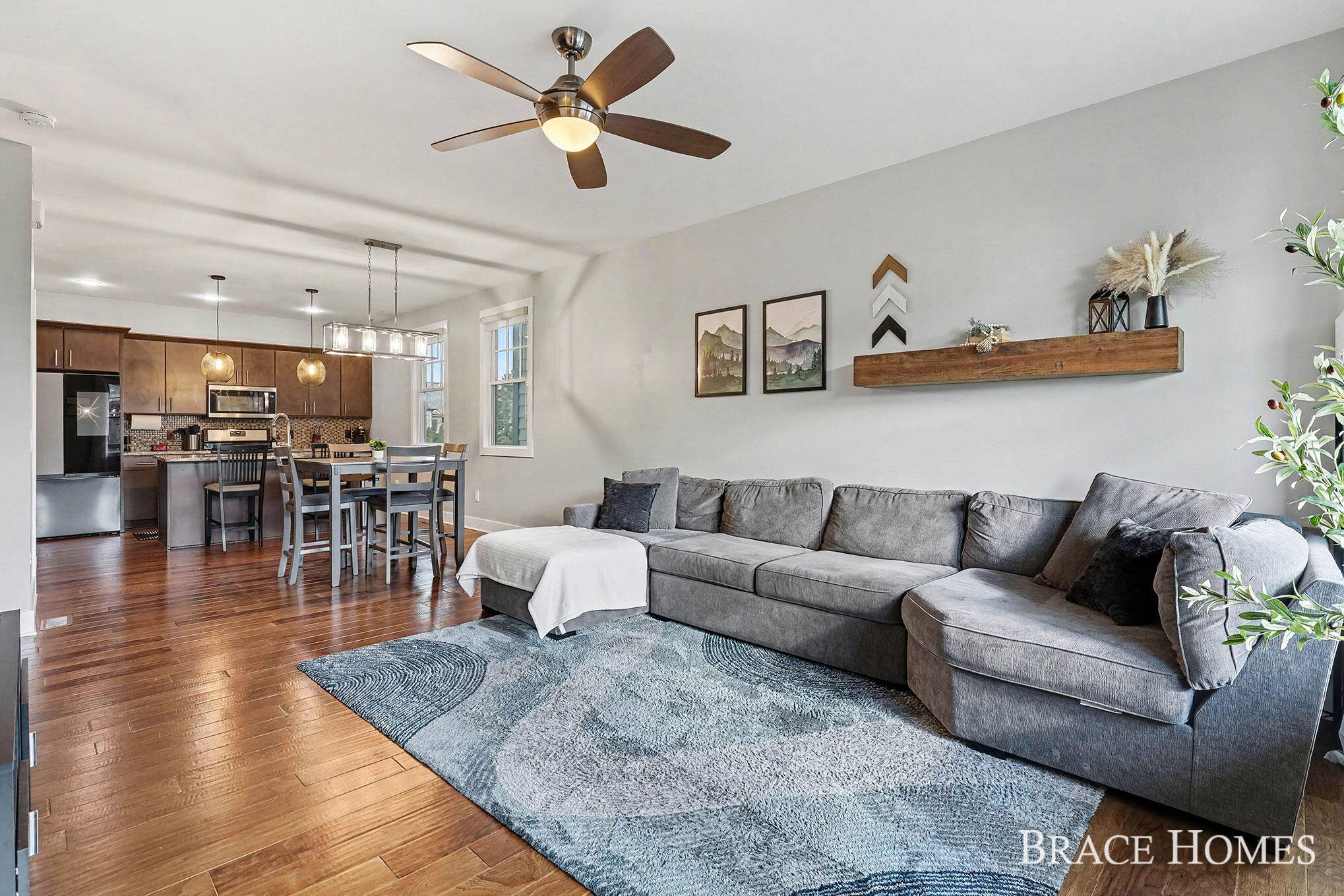 Grand Rapids, MI 49525,2074 Celadon DR NE