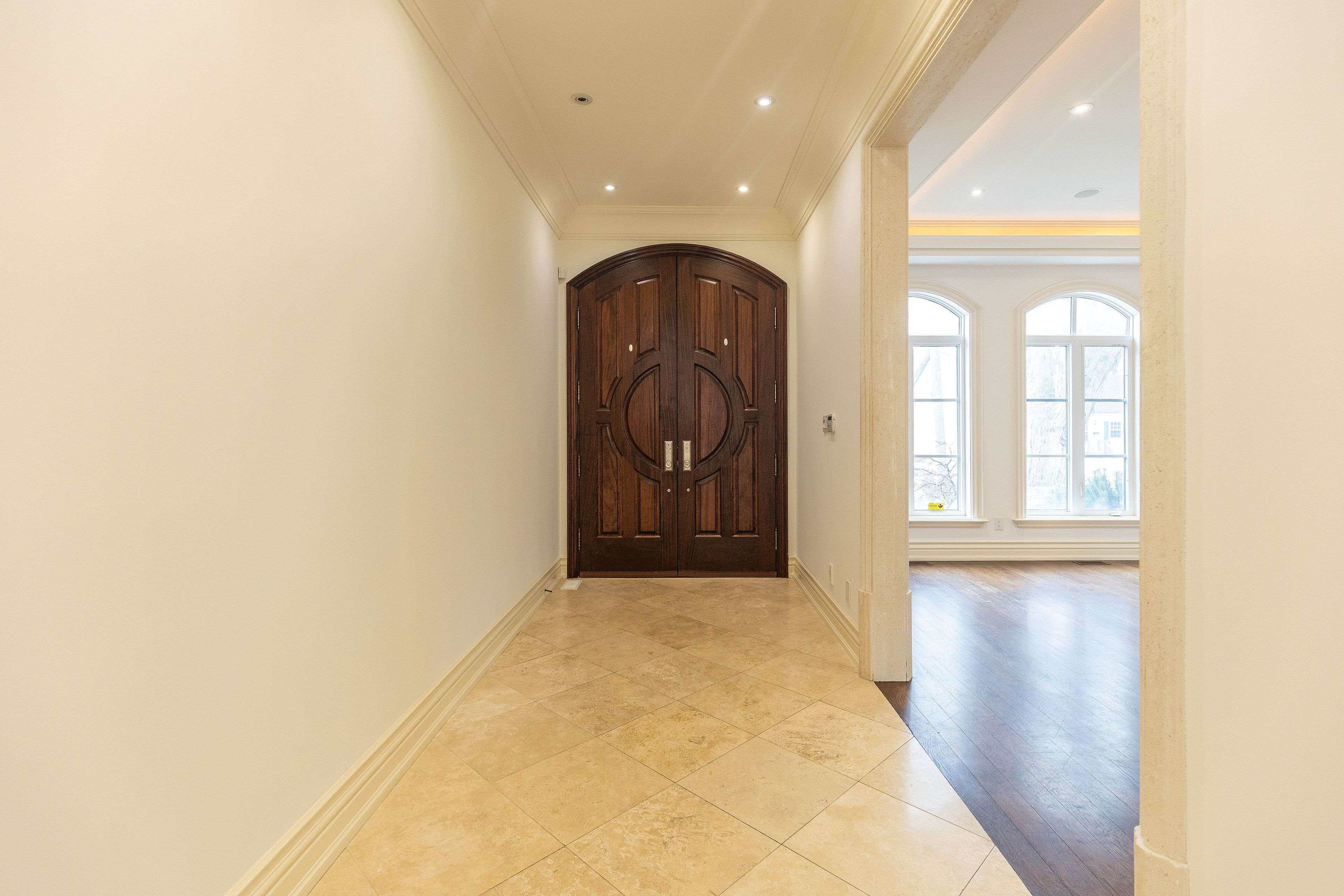 Toronto C14, ON M2N 3P6,330 Hillcrest AVE