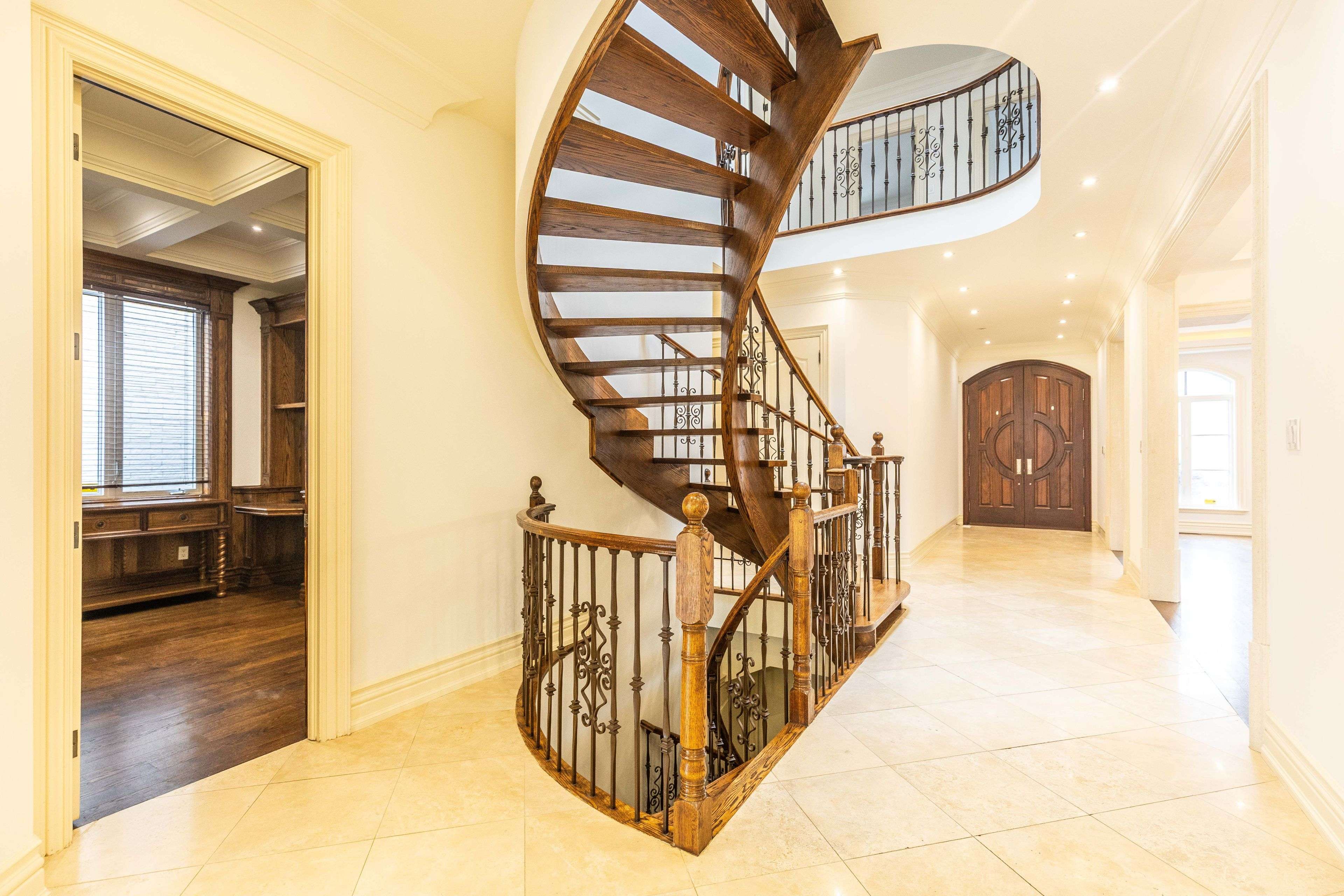 Toronto C14, ON M2N 3P6,330 Hillcrest AVE