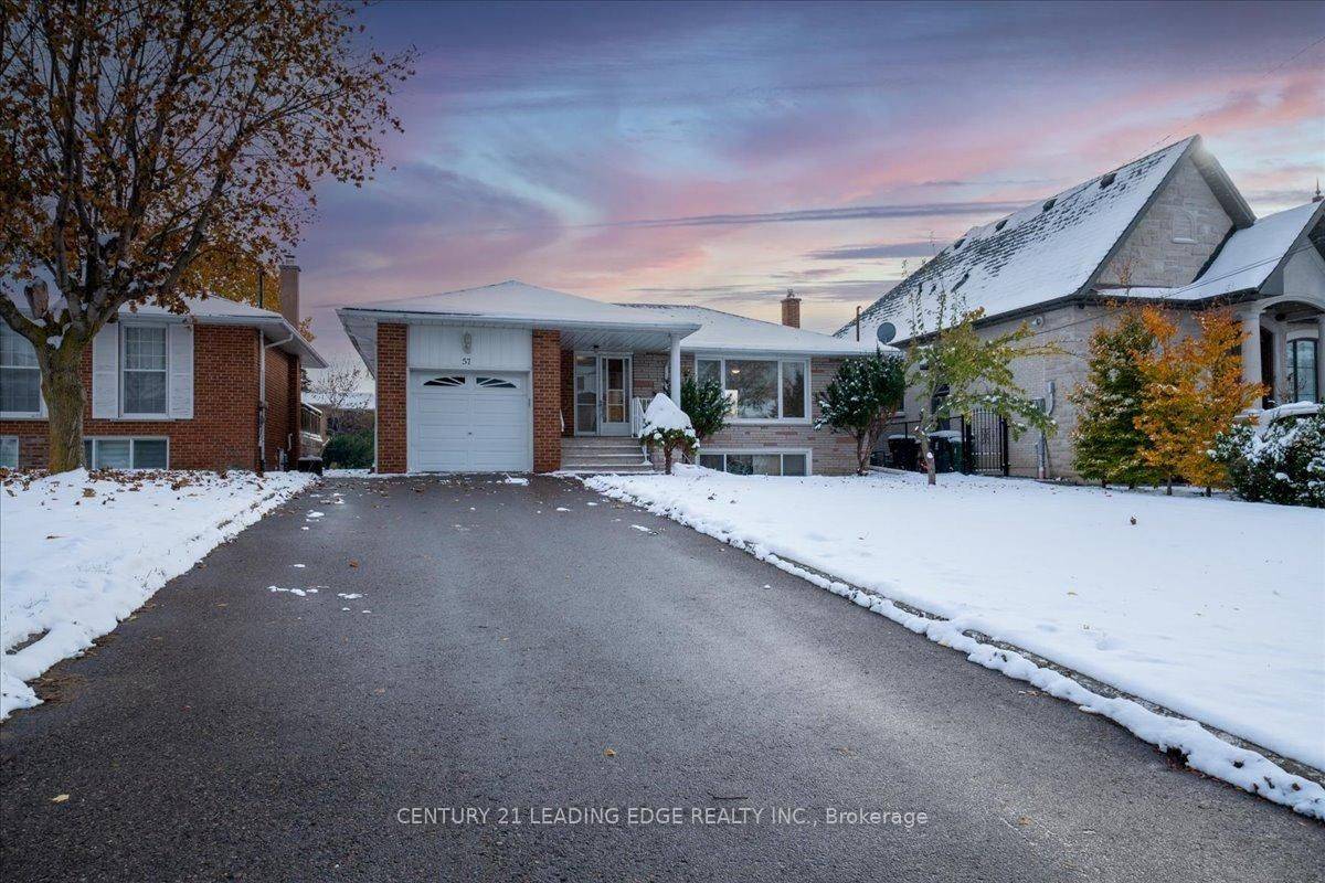 Toronto C13, ON M4A 1R9,57 Anewen DR #Main