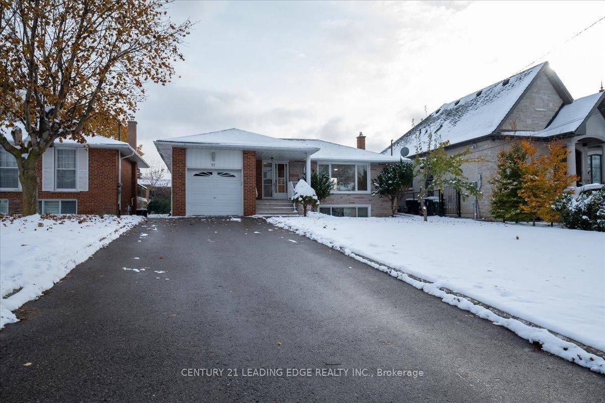 Toronto C13, ON M4A 1R9,57 Anewen DR #Main