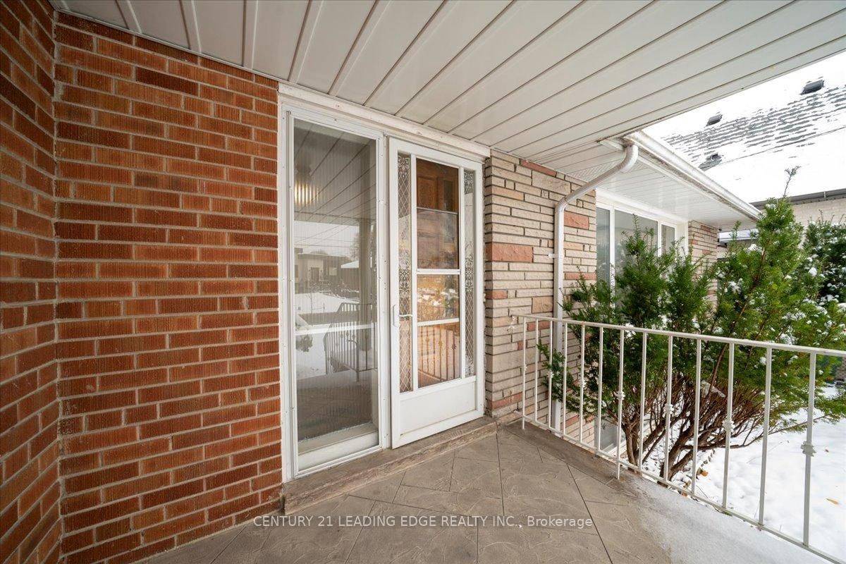 Toronto C13, ON M4A 1R9,57 Anewen DR #Main