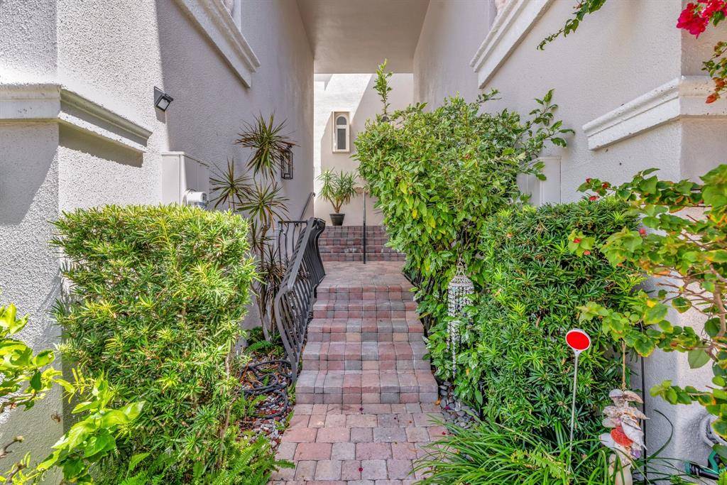 Pompano Beach, FL 33062,1788 Bay Dr #25