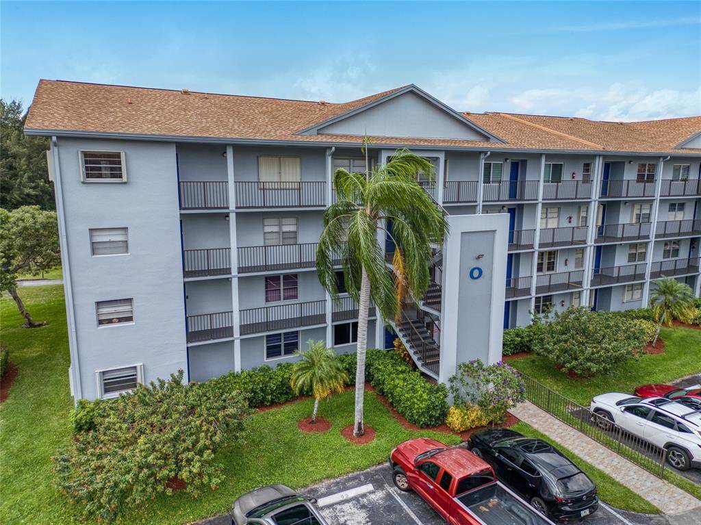 Pembroke Pines, FL 33027,800 SW 125th Way #202