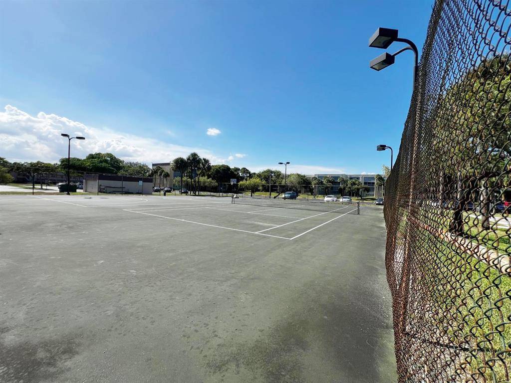 Lauderdale Lakes, FL 33319,3141 NW 47th Ter #221