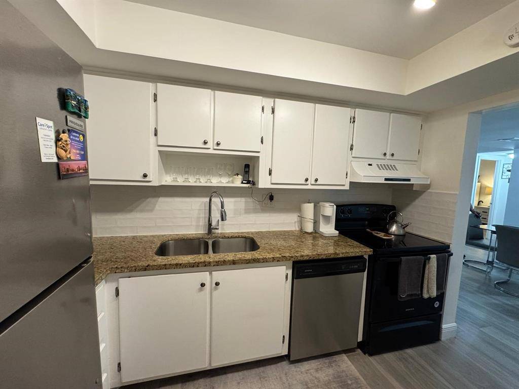 Tamarac, FL 33321,6701 N University Dr #216