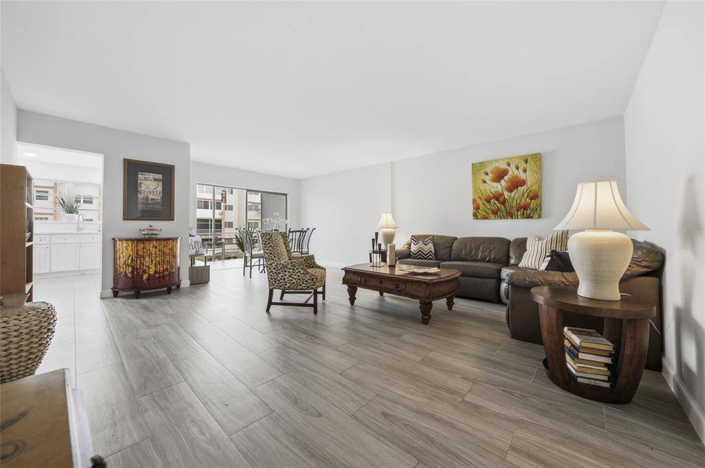 Lauderhill, FL 33313,2201 NW 41st Avenue #209