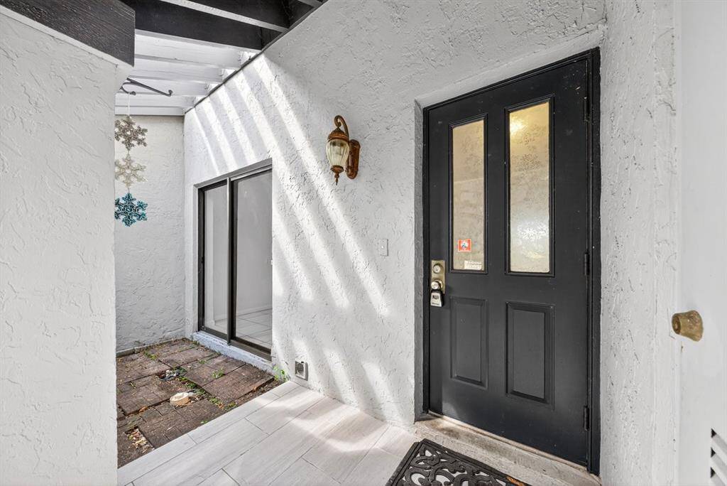 Coconut Creek, FL 33066,2643 NW 42nd Ave