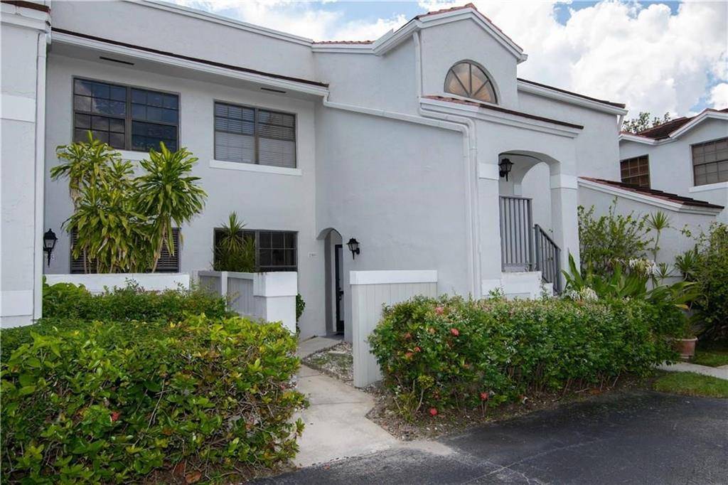 Pembroke Pines, FL 33026,11969 NW 11th St #11969