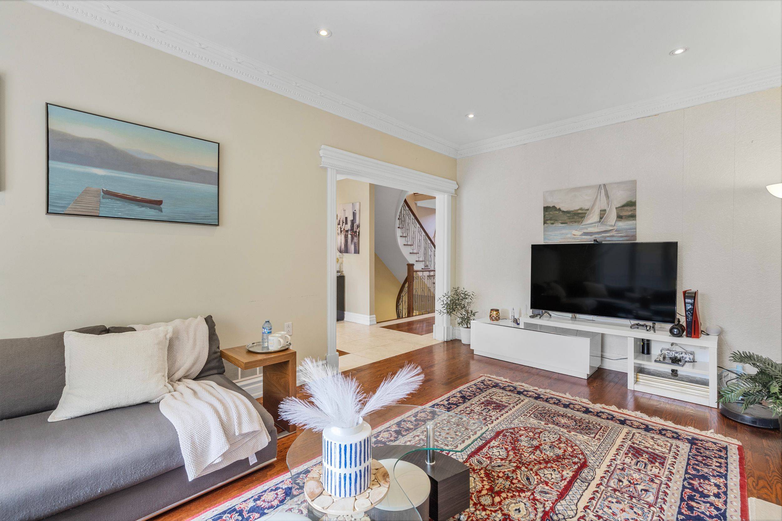 Richmond Hill, ON L4C 7V8,277 Oxford ST