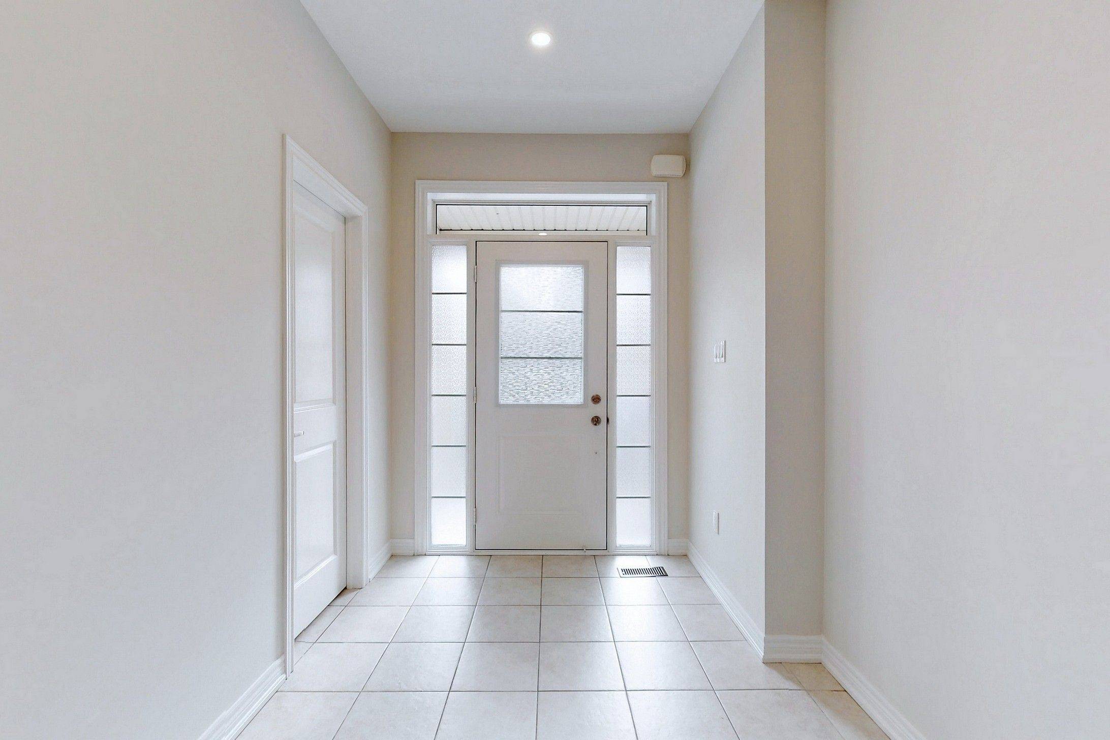 East Gwillimbury, ON L9N 0R8,24 Frederick Pearson ST N