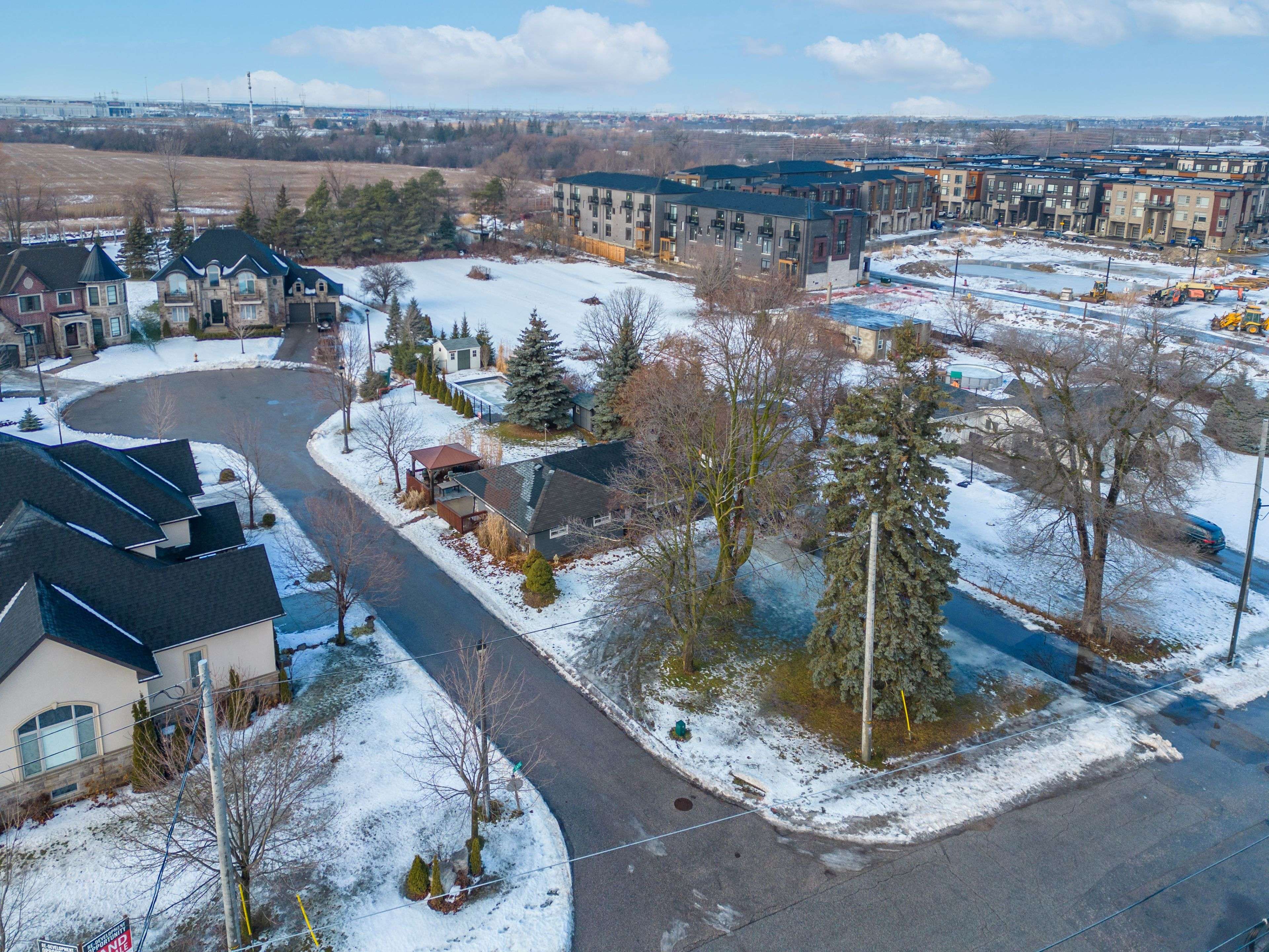 Vaughan, ON L4H 4X7,70 Simmons ST