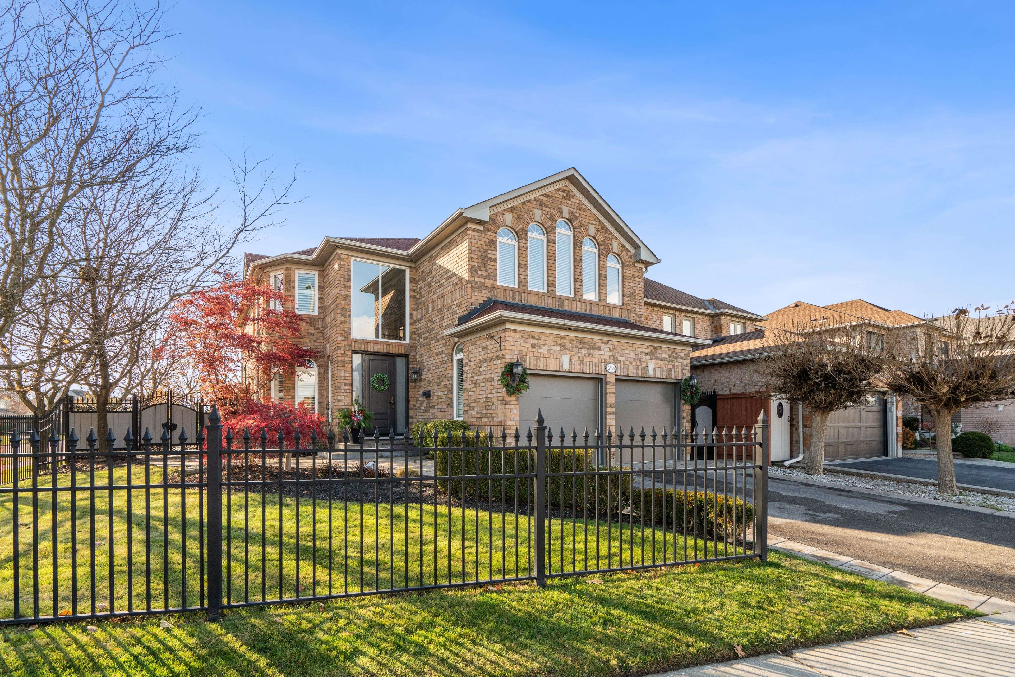 Mississauga, ON L5N 7W1,6358 Lisgar DR