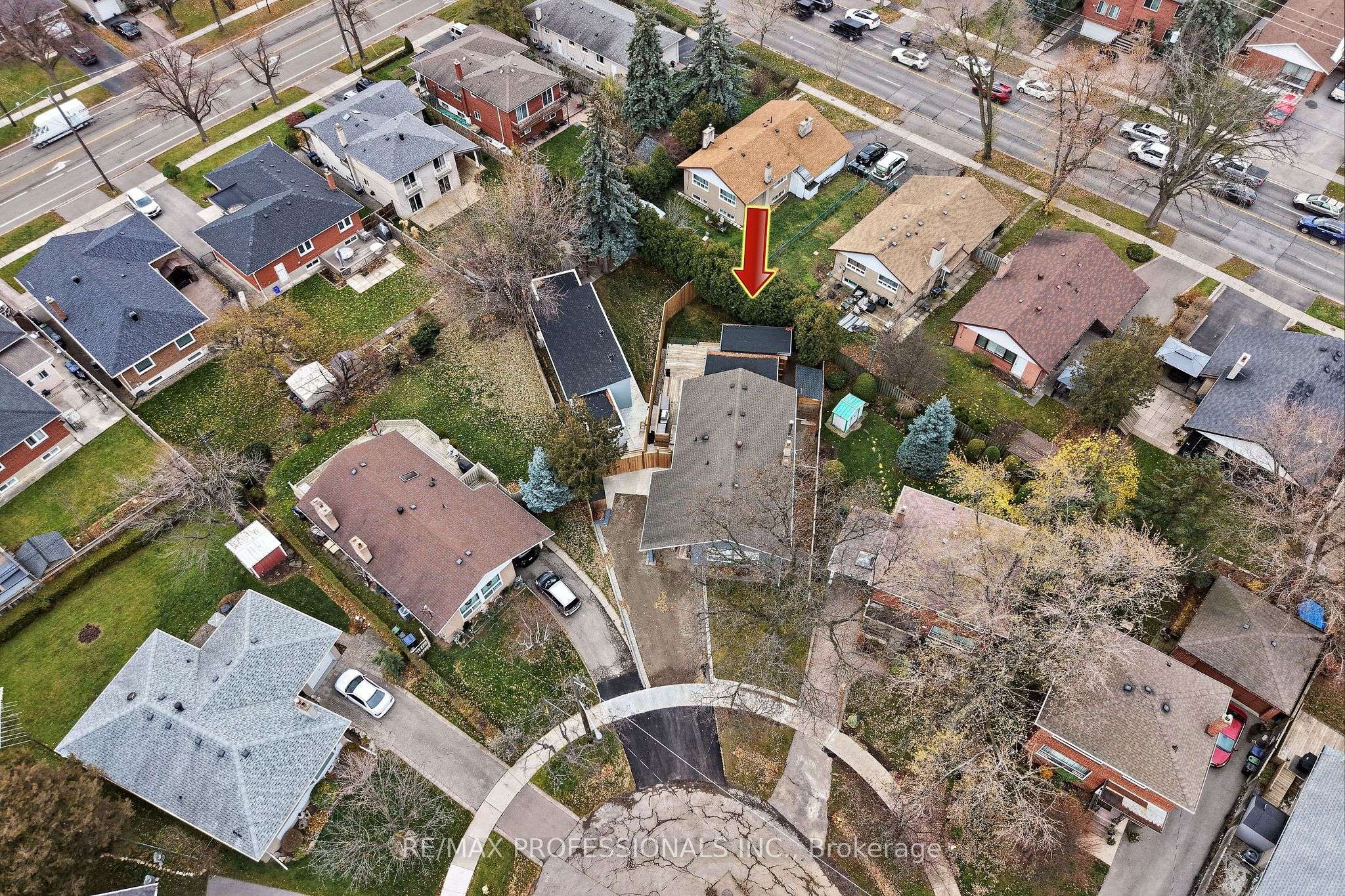 Toronto W08, ON M9C 2B5,3 Eriksdale RD