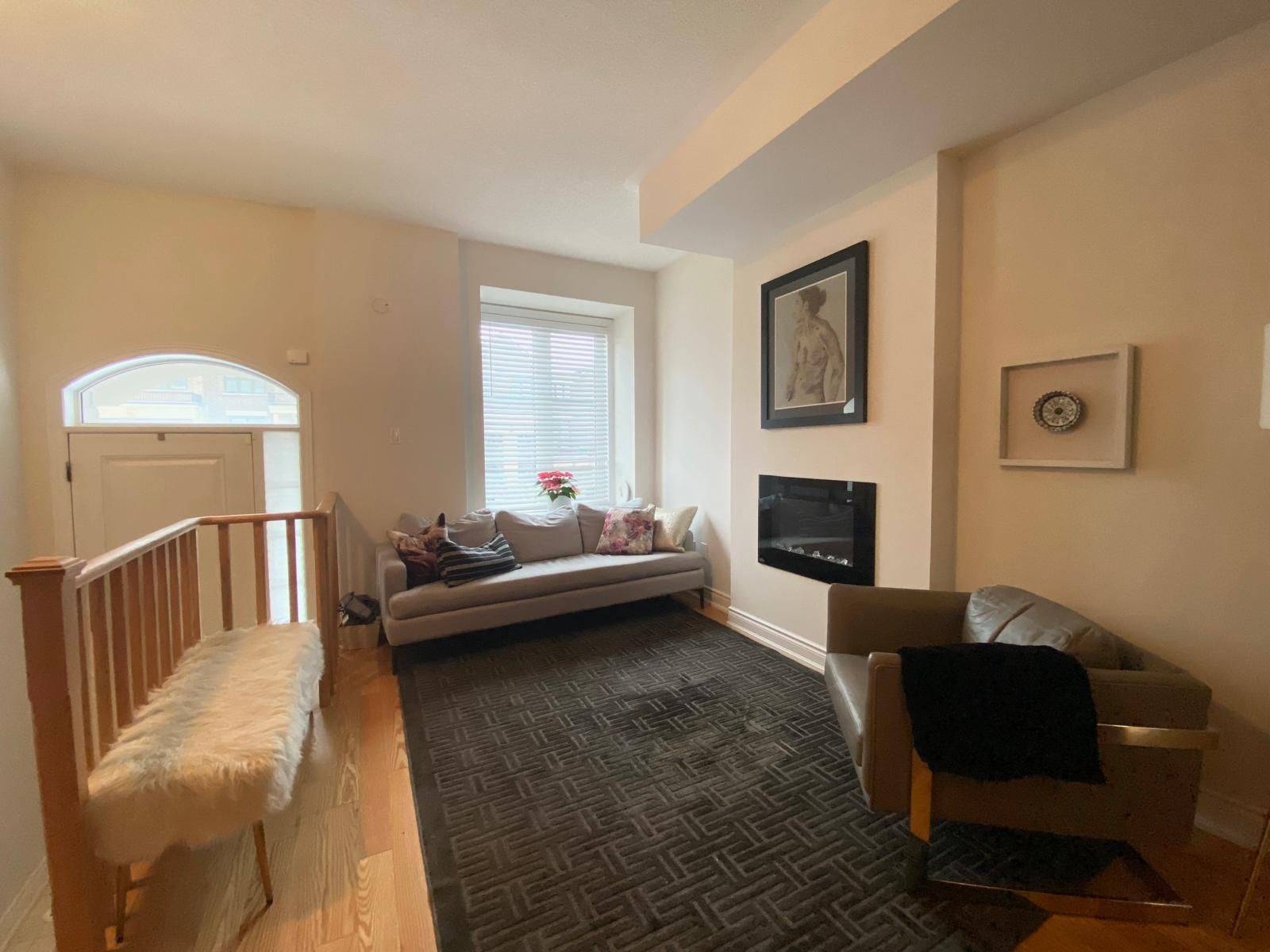 Toronto W08, ON M8Z 0E5,15 Edward Horton CRES