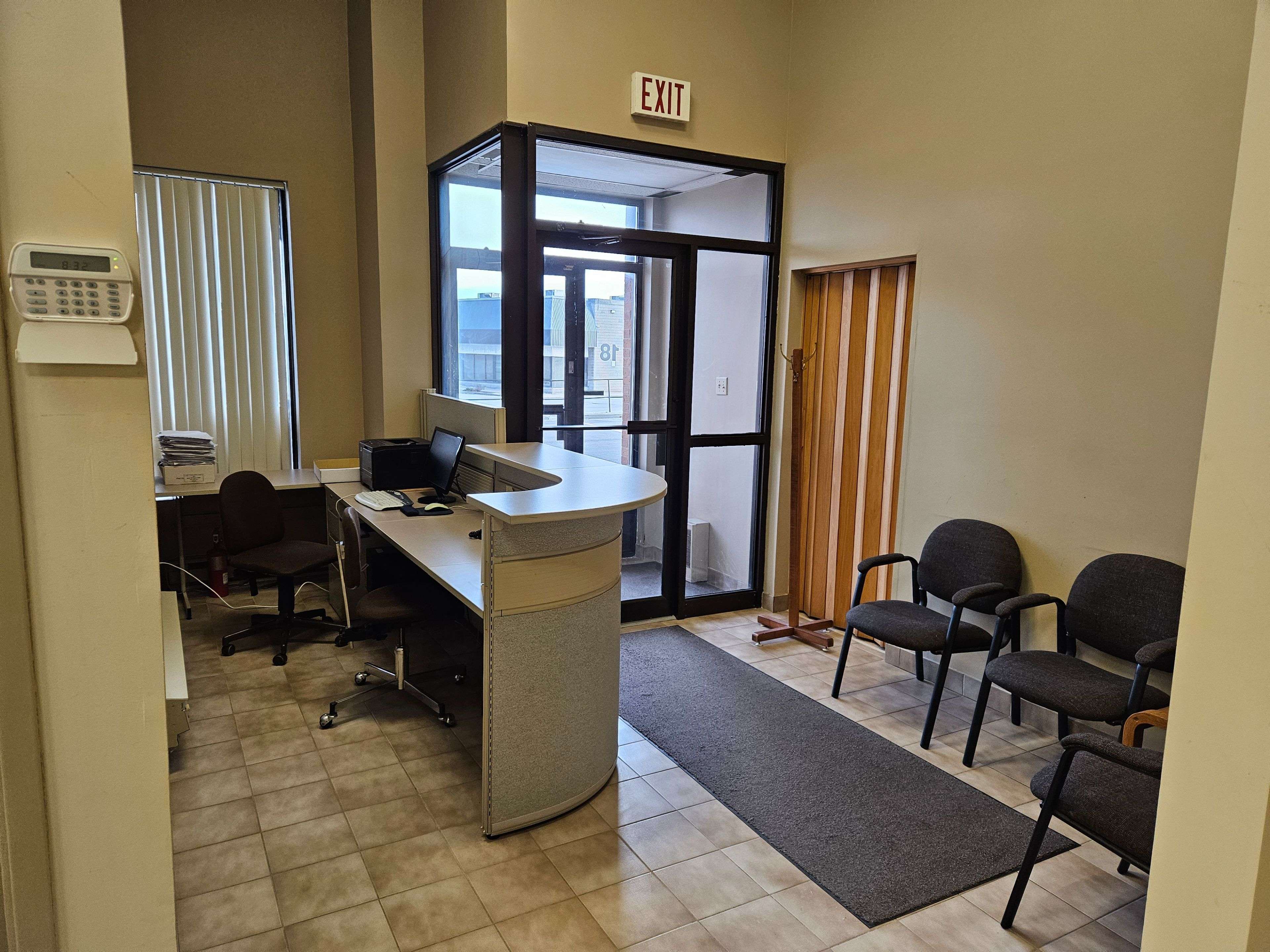 Toronto W05, ON M3K 2A3,1170 Sheppard AVE W #18