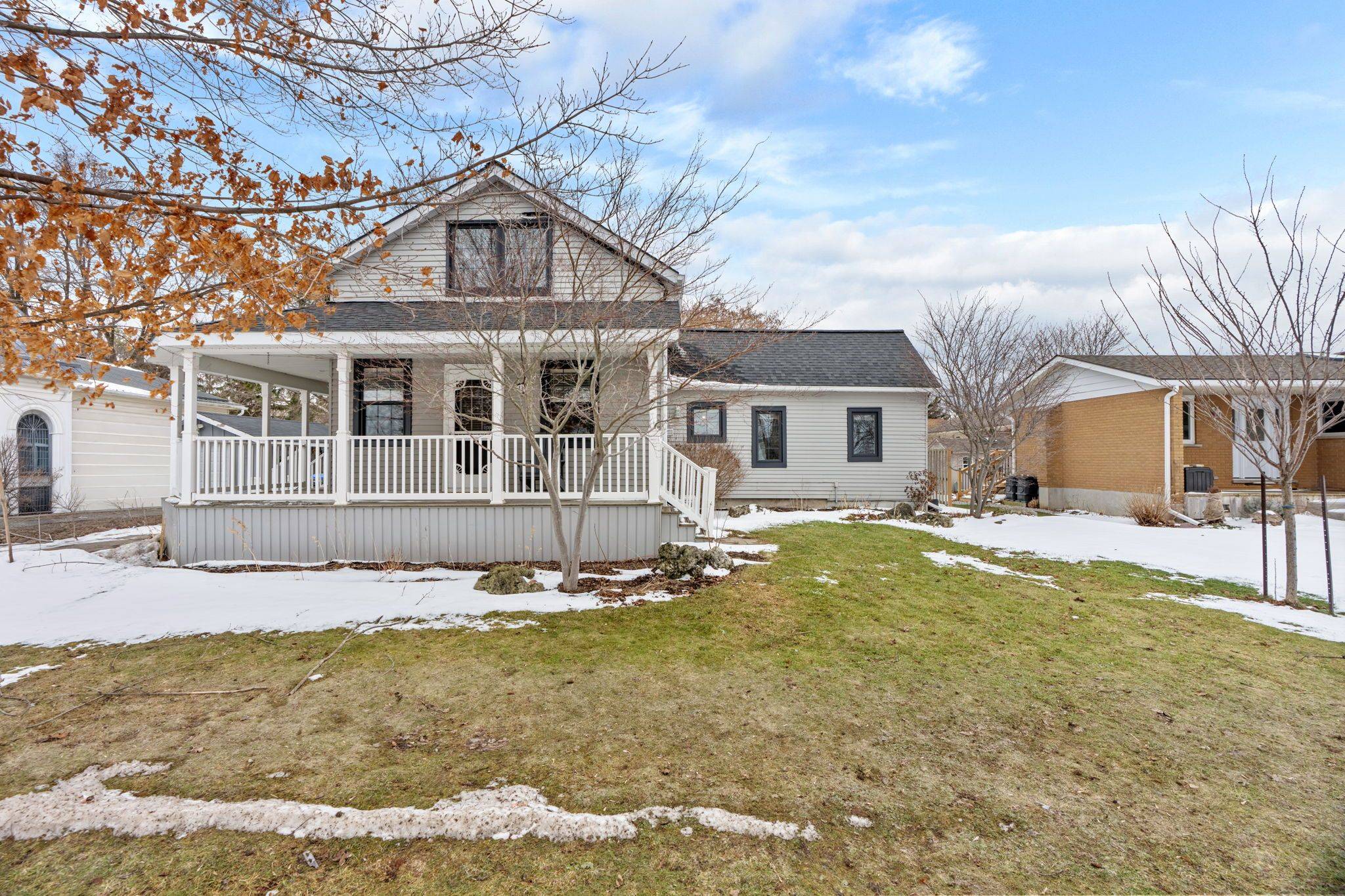 South Huron, ON N0M 1S3,140 Orchard ST