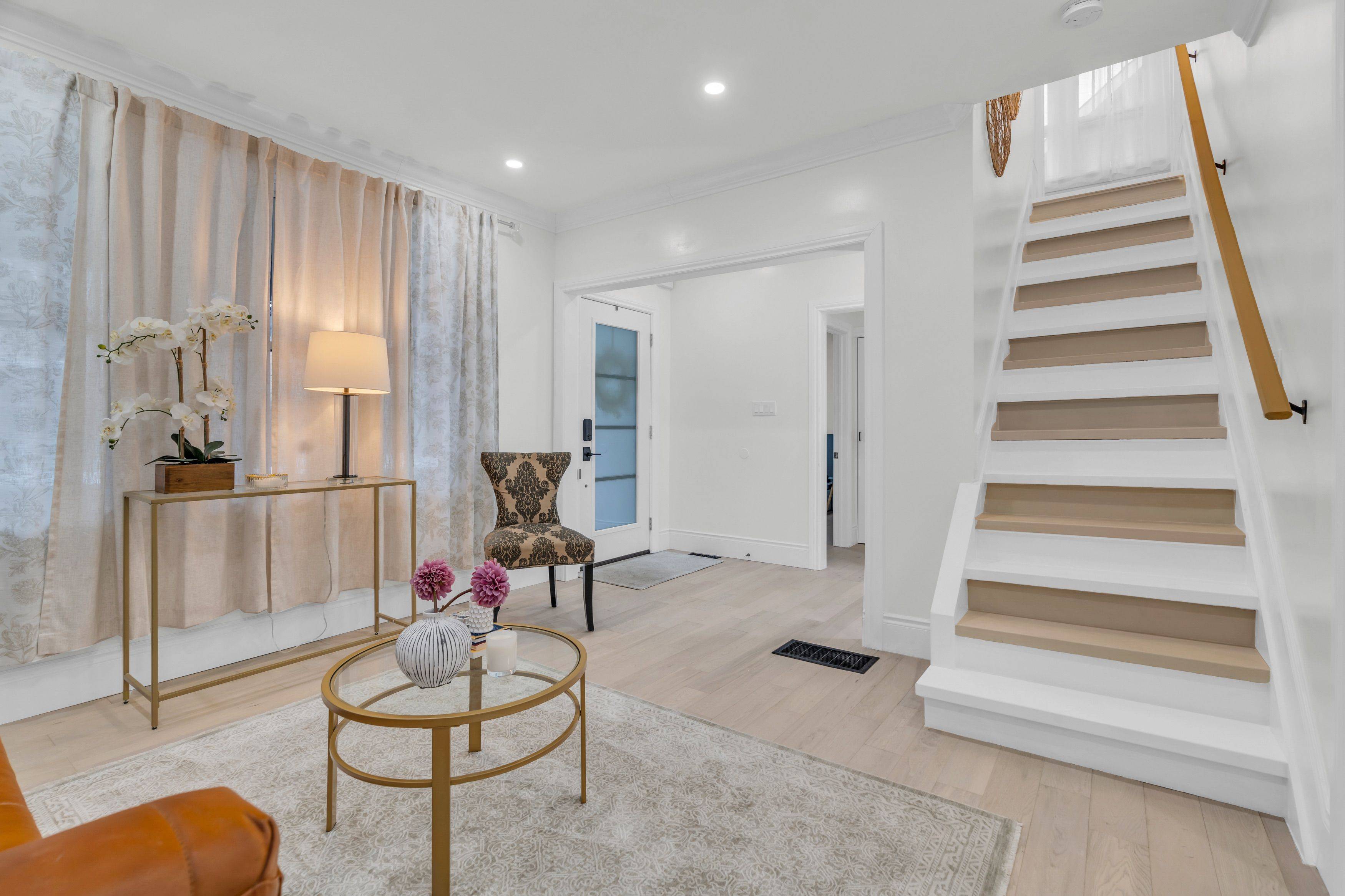 Cambridge, ON N3H 3B1,445 Moore ST