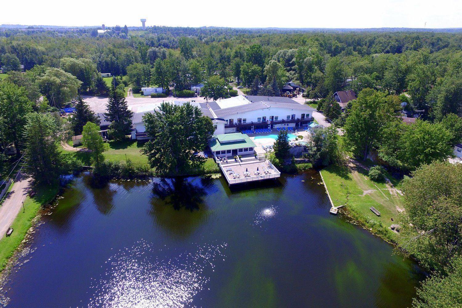 Hamilton, ON L8B 1C4,57 12th Concession RD E #1