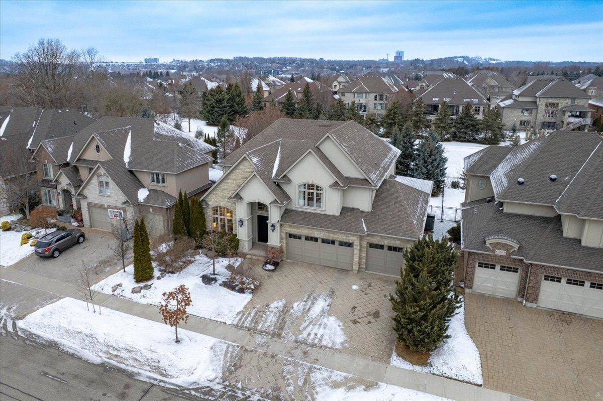 Kitchener, ON N2P 0A7,459 Deer Ridge DR