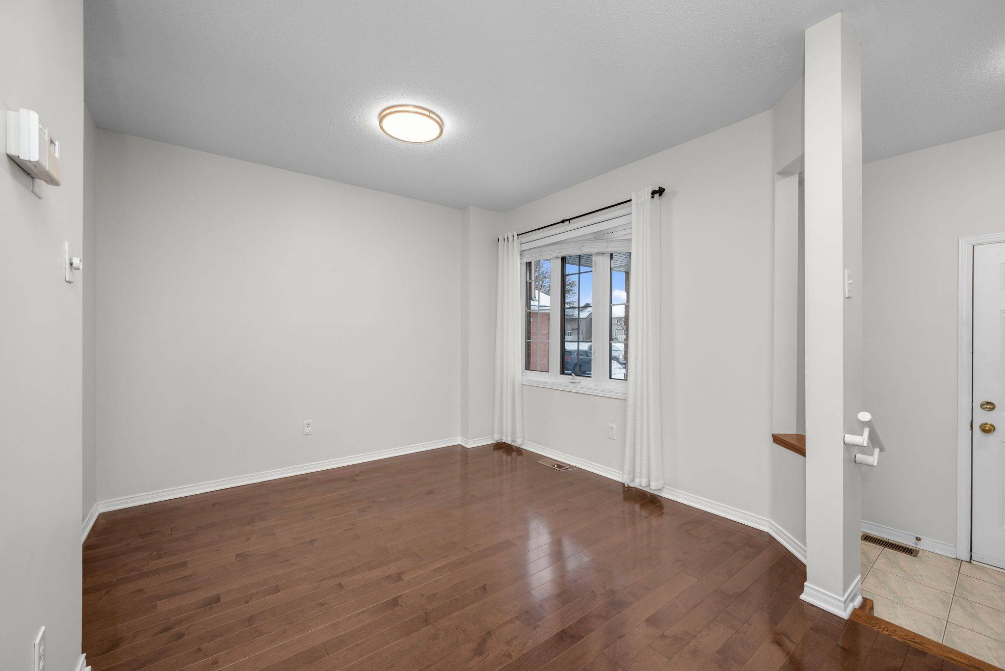 Barrhaven, ON K2J 4N5,246 Mountshannon DR