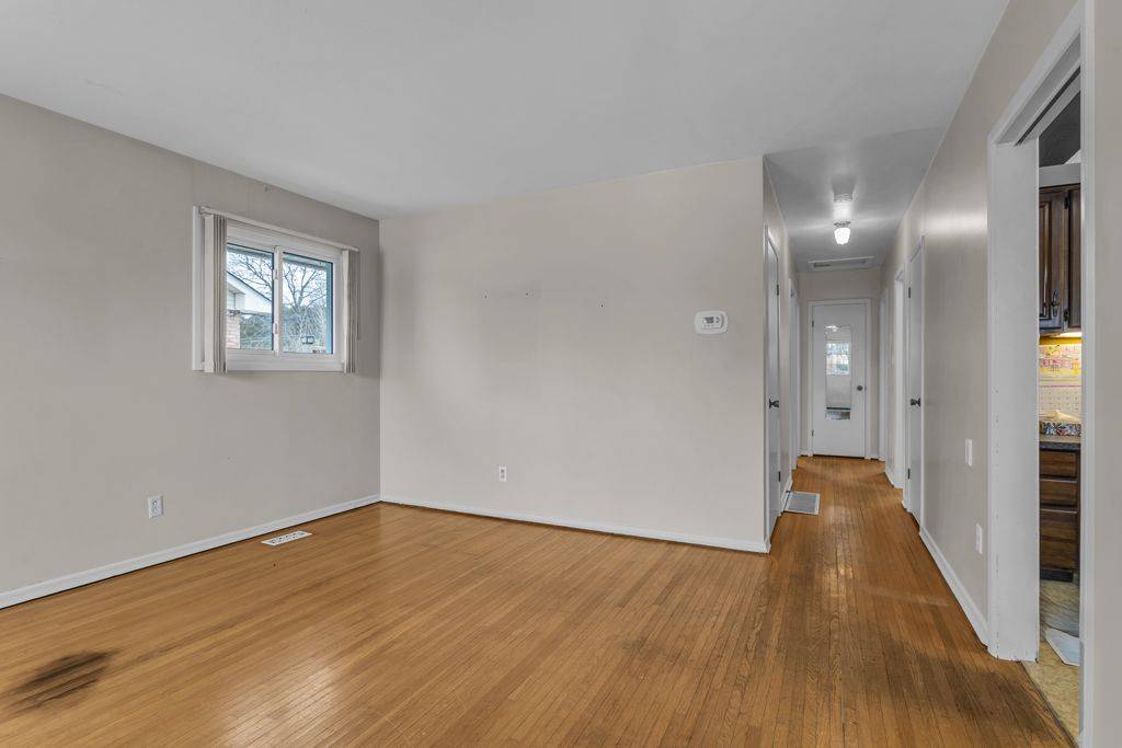 Woodstock, ON N4S 7S8,109 Lyndale CRES