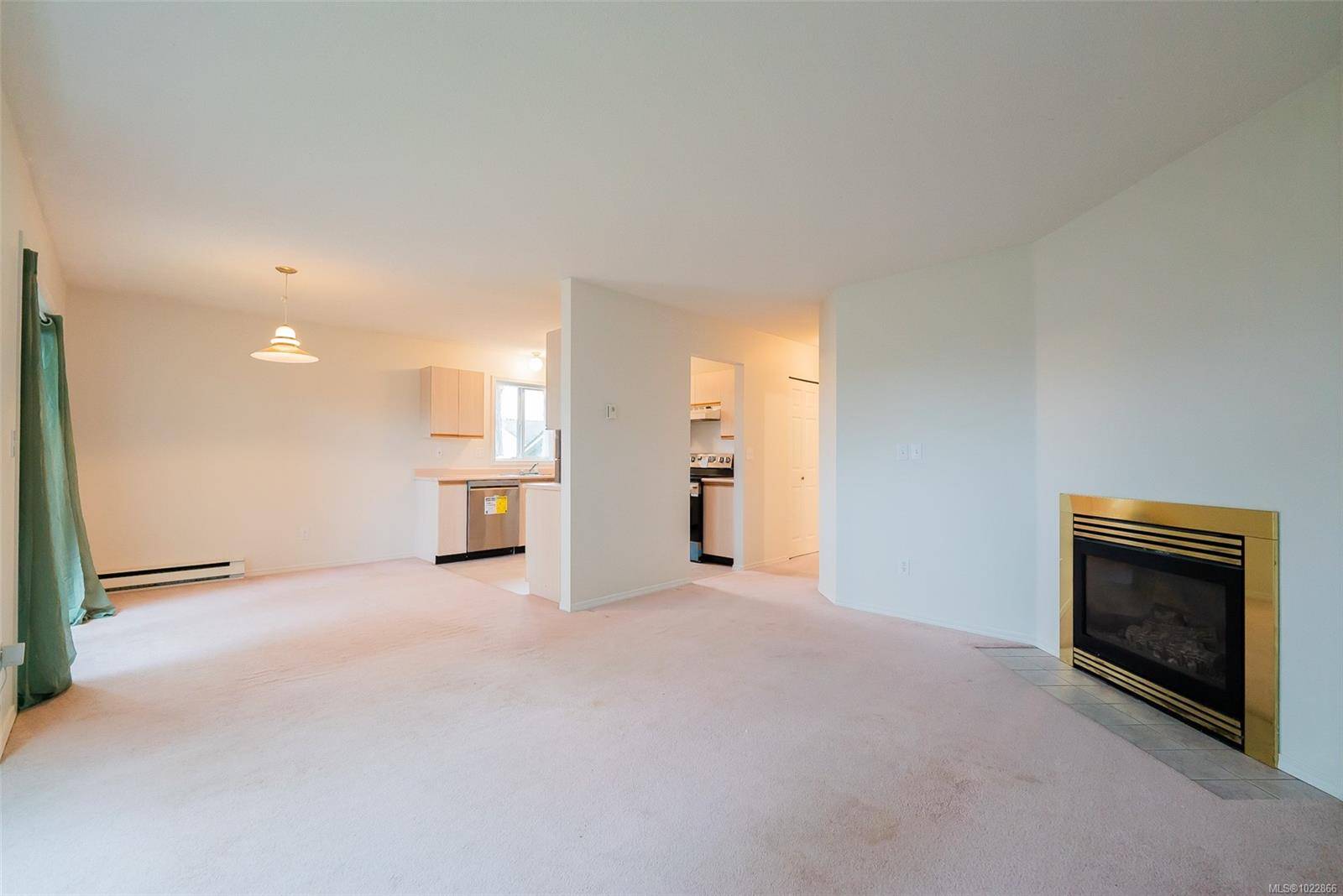 Nanaimo, BC V9V 1N7,6245 Blueback Rd #41