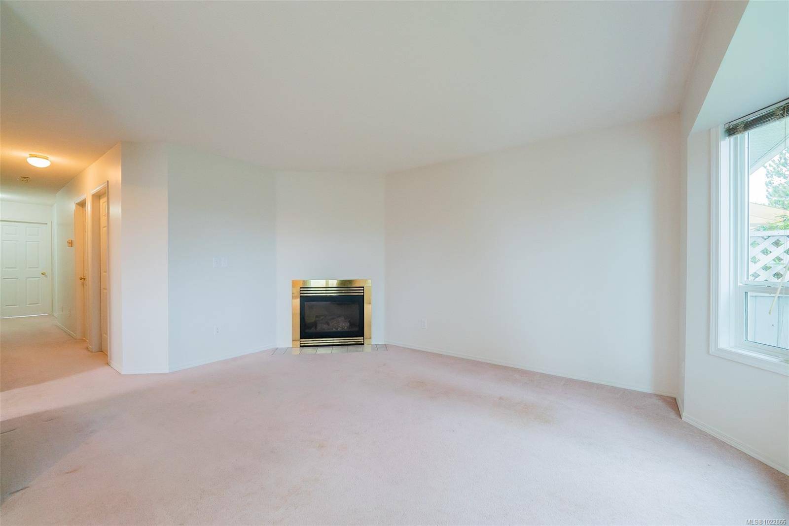 Nanaimo, BC V9V 1N7,6245 Blueback Rd #41