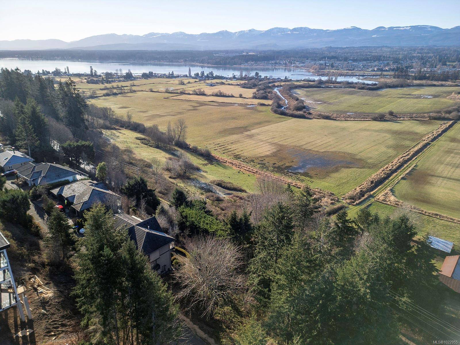 Courtenay, BC V9N 9C4,1940 Snowbird Lane