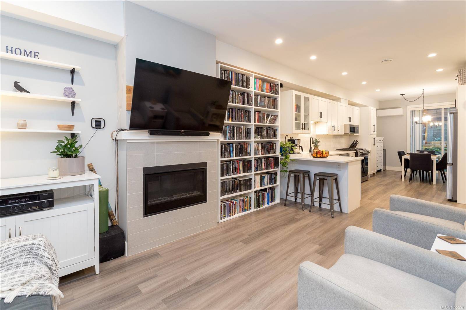 Langford, BC V9C 0J4,933 Turnstone Ridge