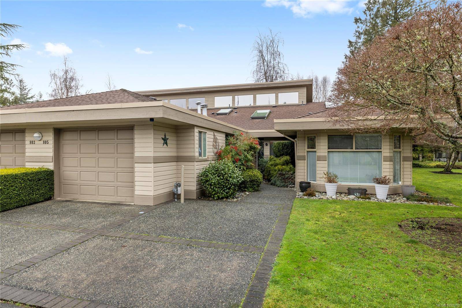 French Creek, BC V9P 2B8,805 Lakes Blvd