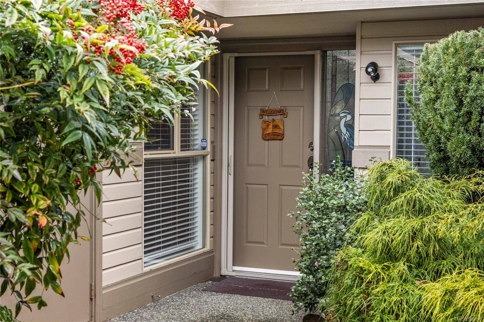 French Creek, BC V9P 2B8,805 Lakes Blvd