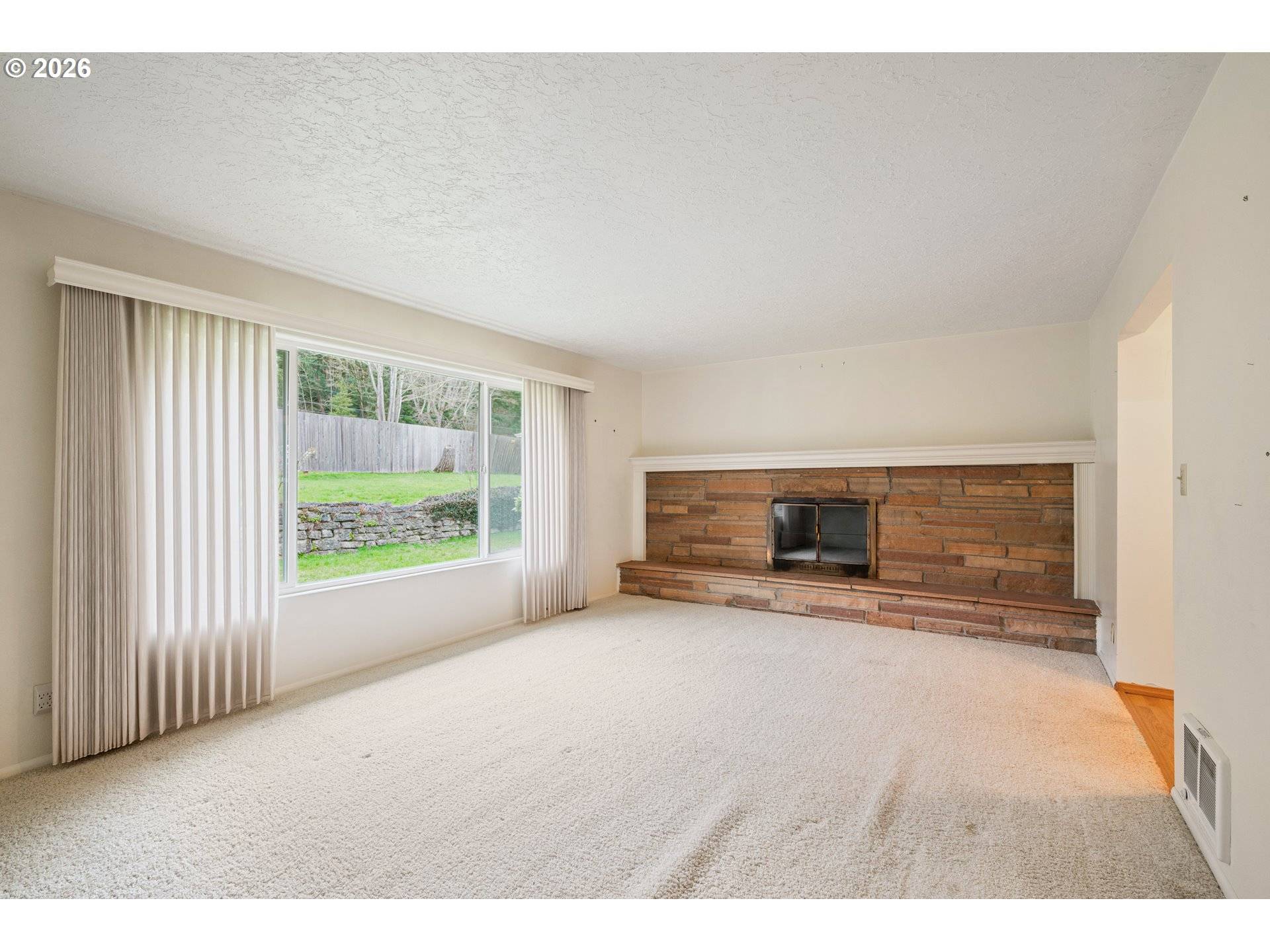 Longview, WA 98632,2120 WILLOW PL