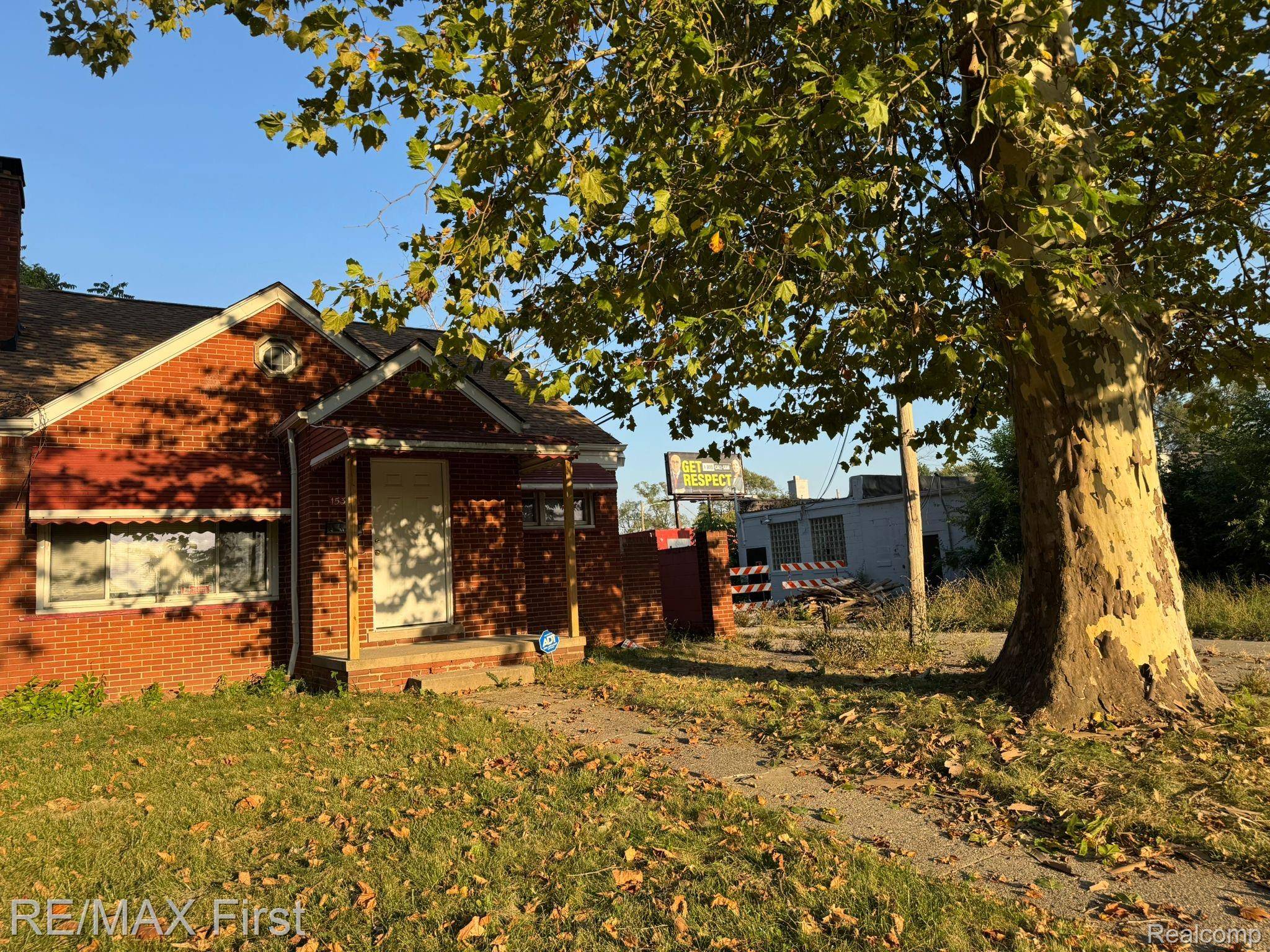 Detroit, MI 48227,15318 Whitcomb ST