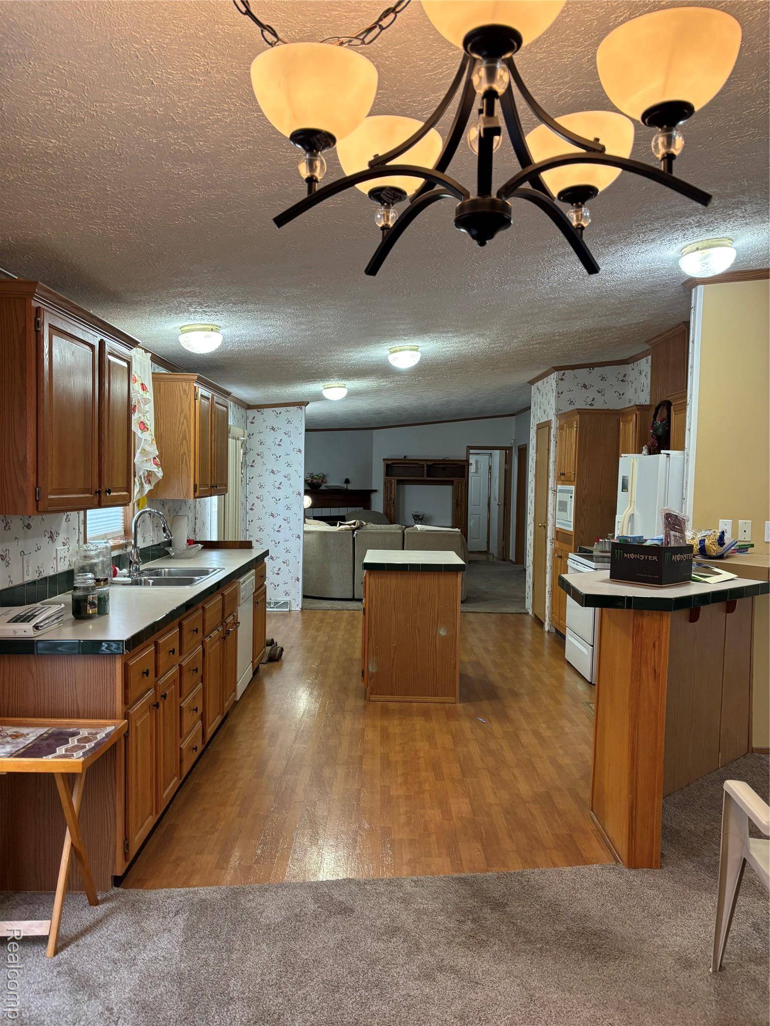 Flint, MI 48506,312 Black Oak