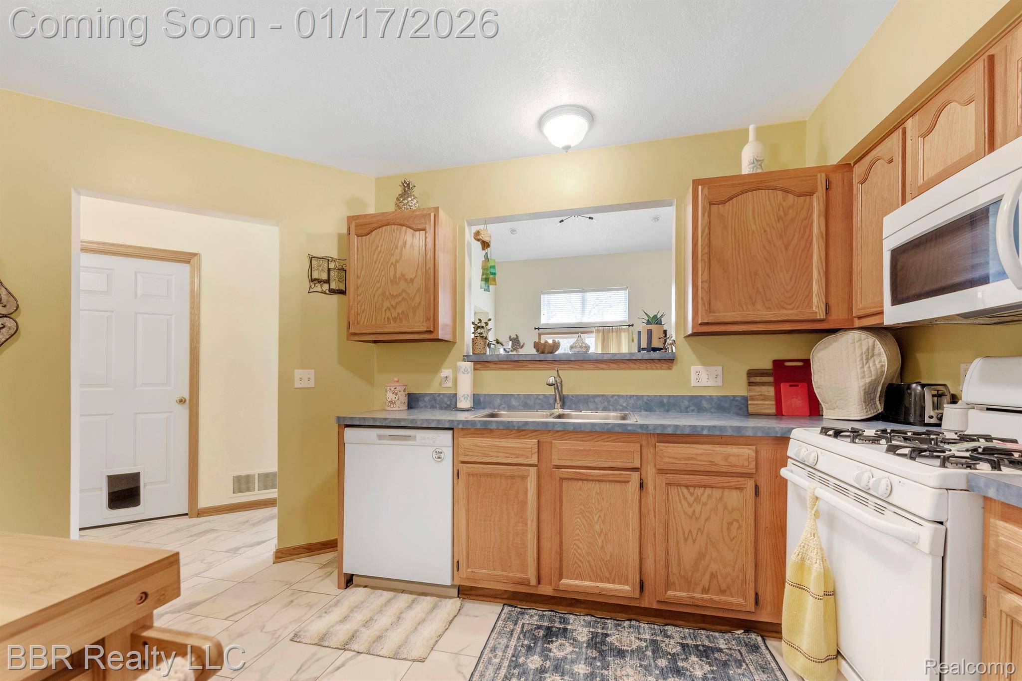 Trenton, MI 48183,5485 GREENWAY DR #81