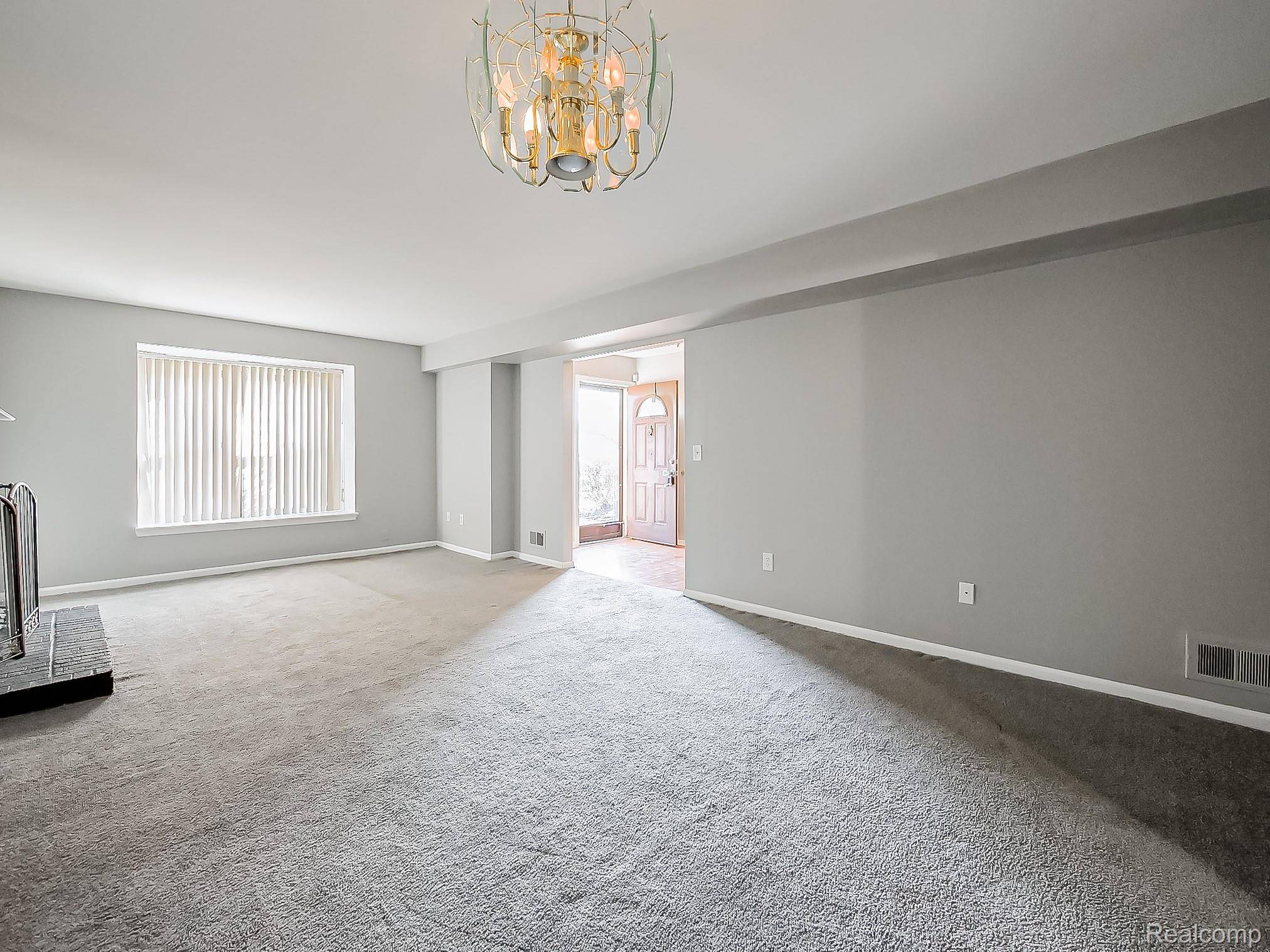 Lathrup Village, MI 48076,19500 W 11 Mile RD