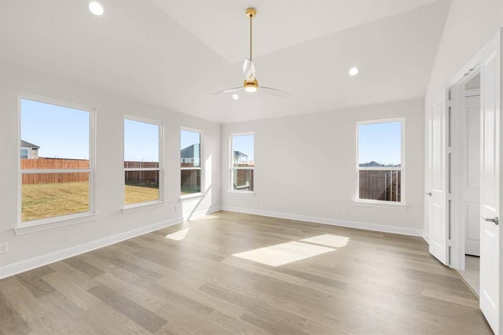 Hewitt, TX 76643,1328 Tahonta