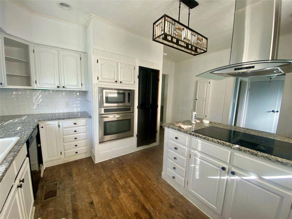 Mcgregor, TX 76657,407 S Tyler Street