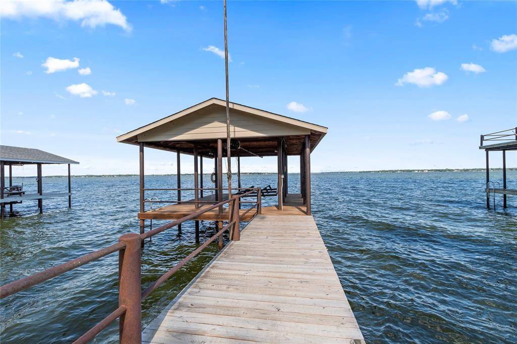 Tool, TX 75143,201 Isle Of View Drive