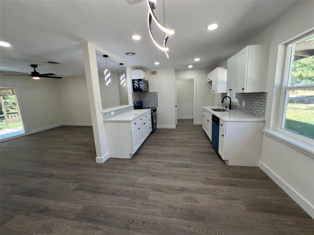 8020 Laura Street, North Richland Hills, TX 76180