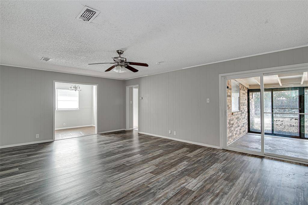 Burleson, TX 76028,228 Lester Street