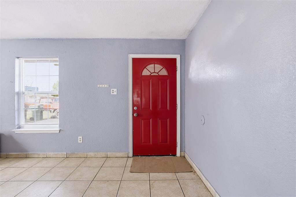 Arlington, TX 76011,116 Maple Street #A