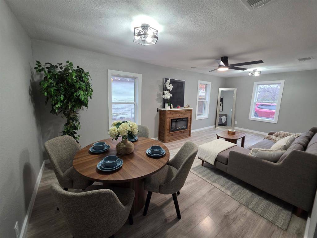 Gainesville, TX 76240,328 N Taylor Street