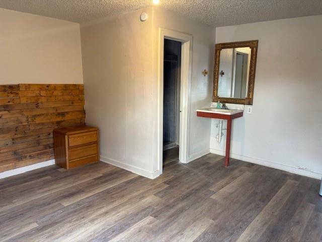 Denison, TX 75020,2070 N US Highway 69 #1