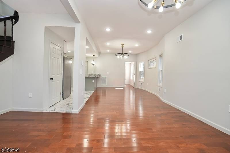 Belleville Twp., NJ 07109,68 Bell St