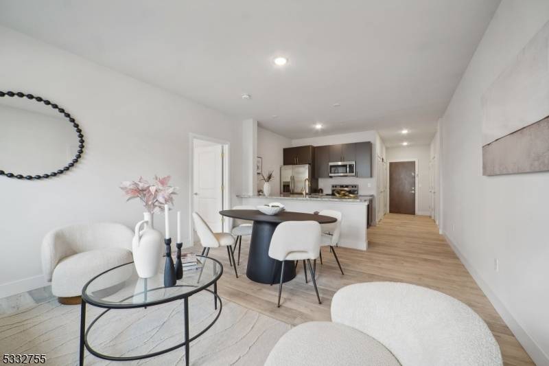 East Orange City, NJ 07017,227 N Walnut St #117